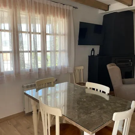 Vivienda Turistica Rural Casa Irene Ii Apartment *